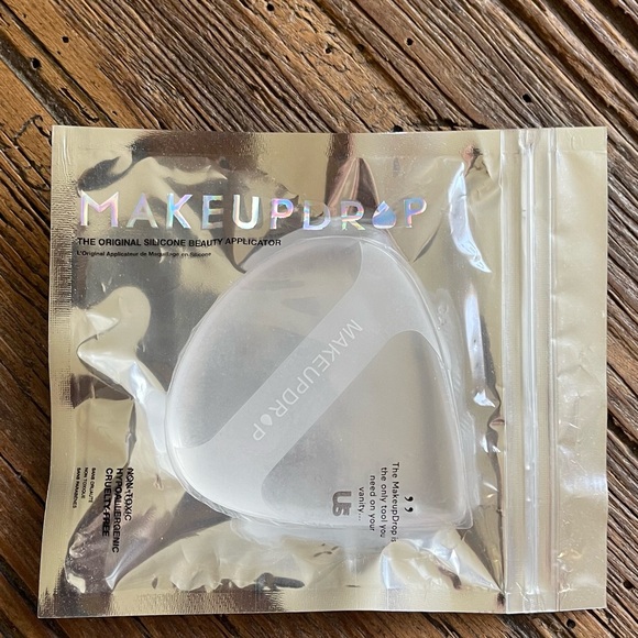 MakeupDrop The Orginal Silicone Beauty Applicator - Picture 2 of 3